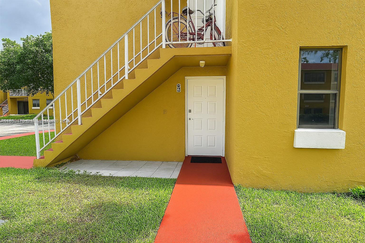 15650 SW 80th St # 105 Unit: F-105