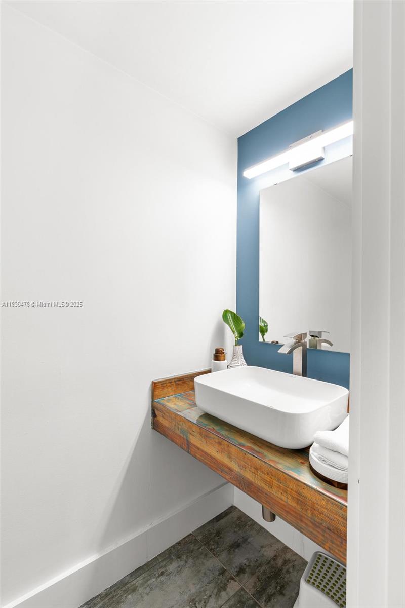 640 NW 98th Ct # 640