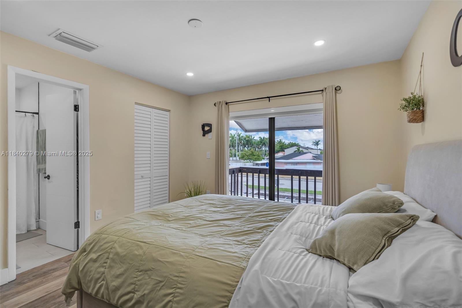 5725 SW 132nd Ct # 5 Unit: 21-5