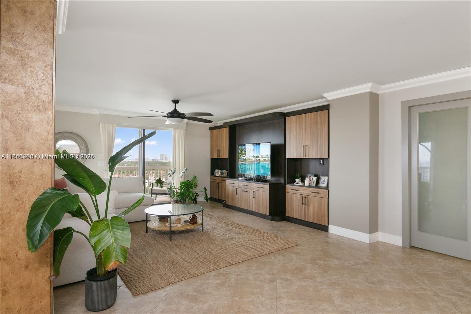 1500 S Ocean Dr # 15A