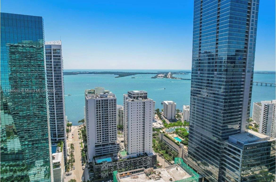 185 SE 14th Ter # 2411