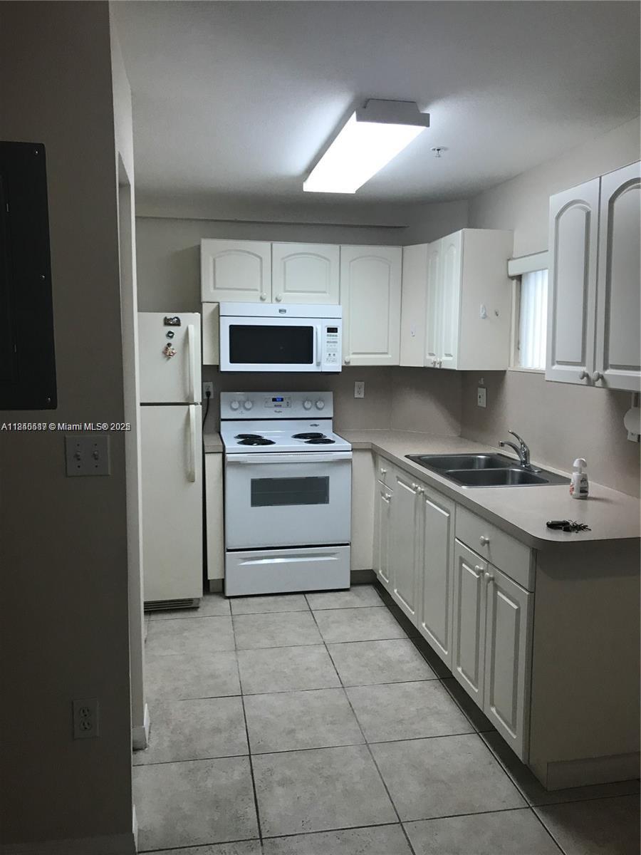 3201 W Flagler St # 102