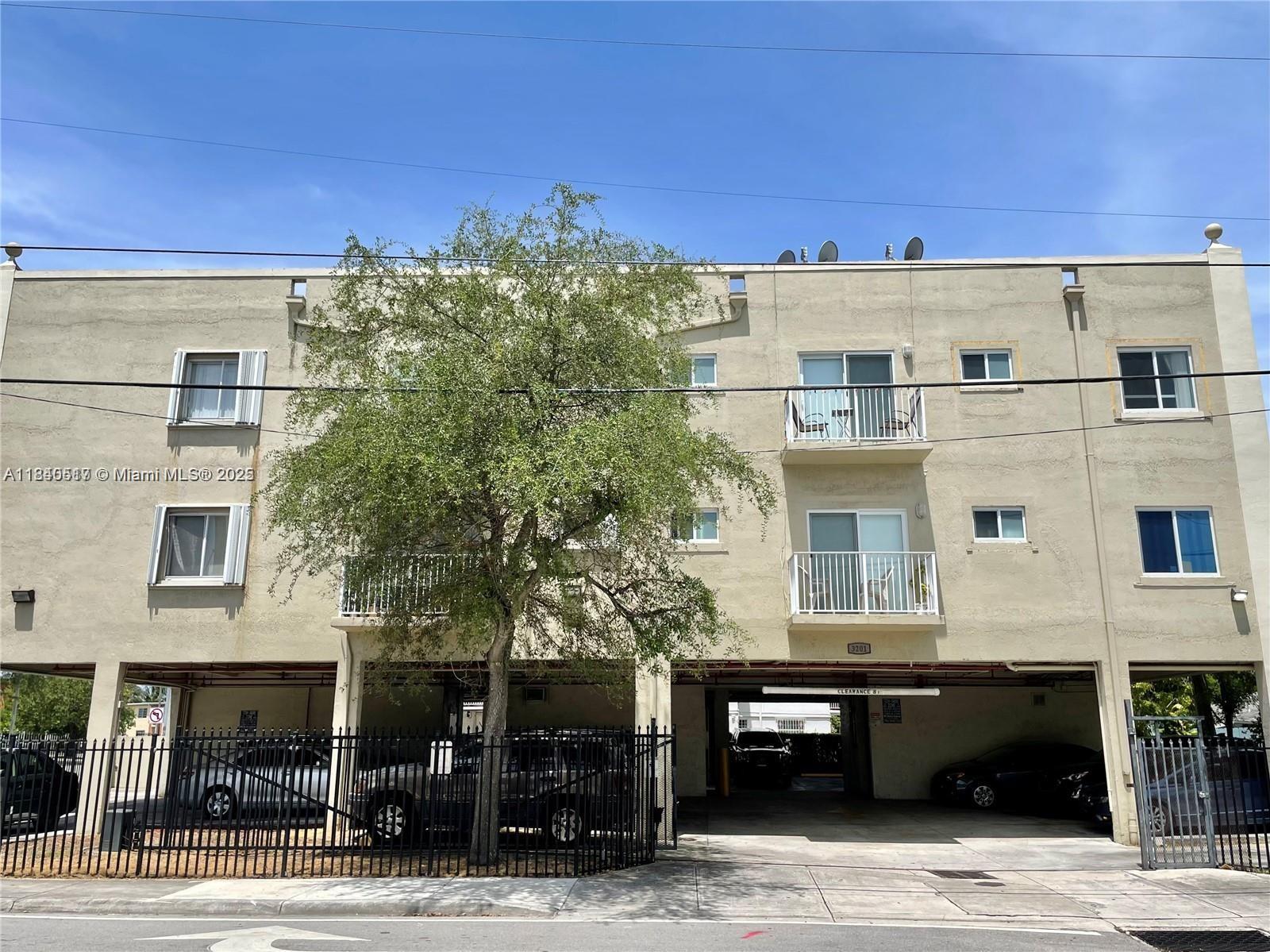 3201 W Flagler St # 102