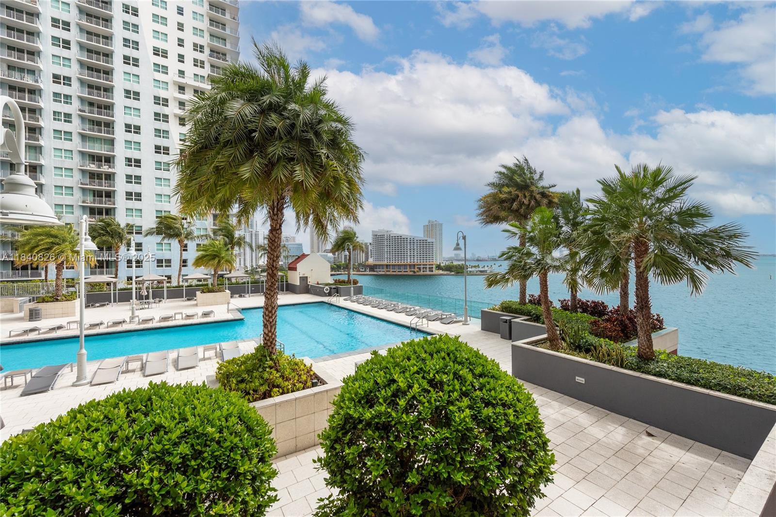 1155 Brickell Bay Dr # 708