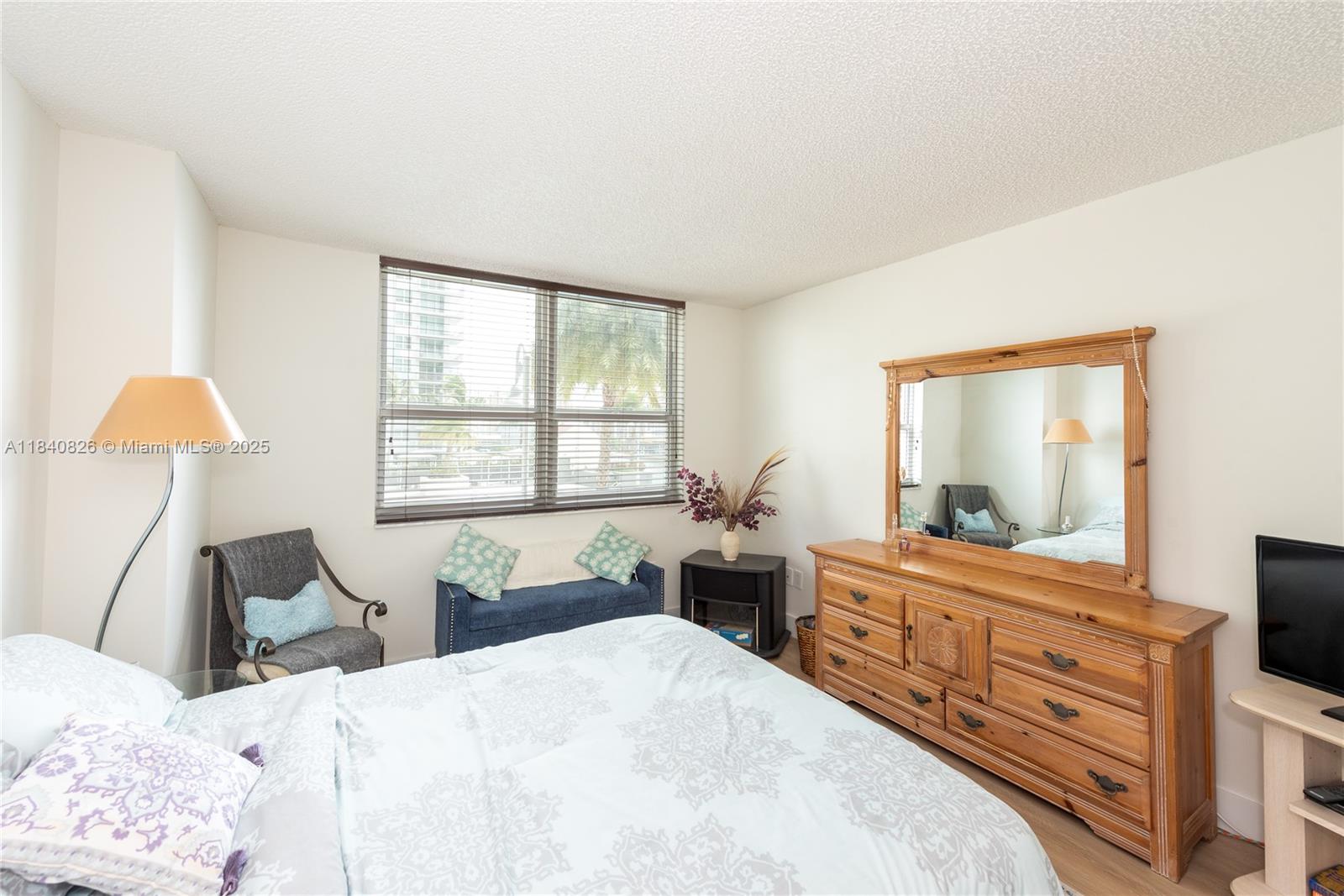 1155 Brickell Bay Dr # 708