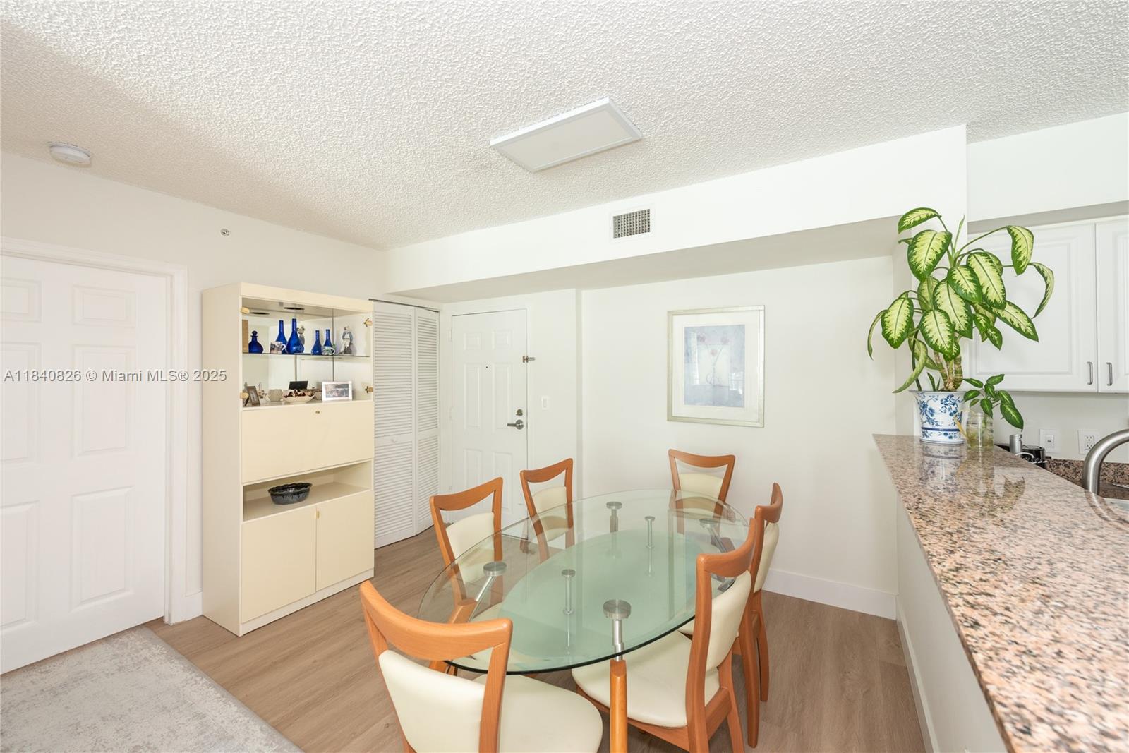 1155 Brickell Bay Dr # 708