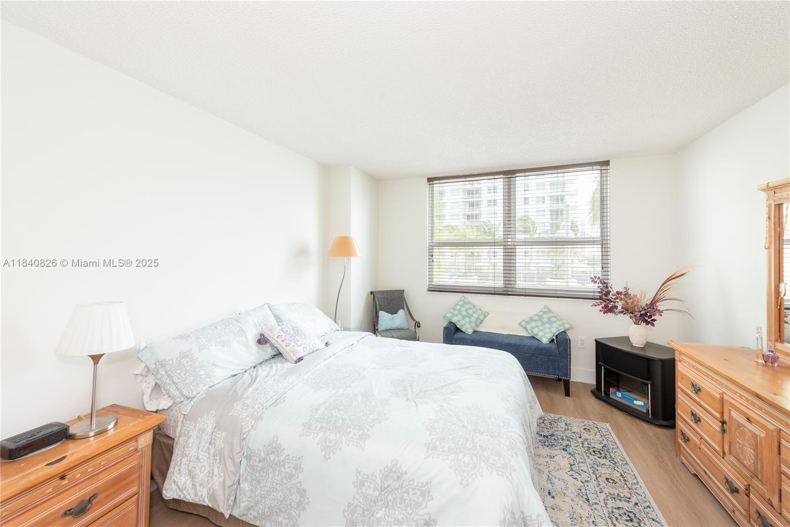 1155 Brickell Bay Dr # 708