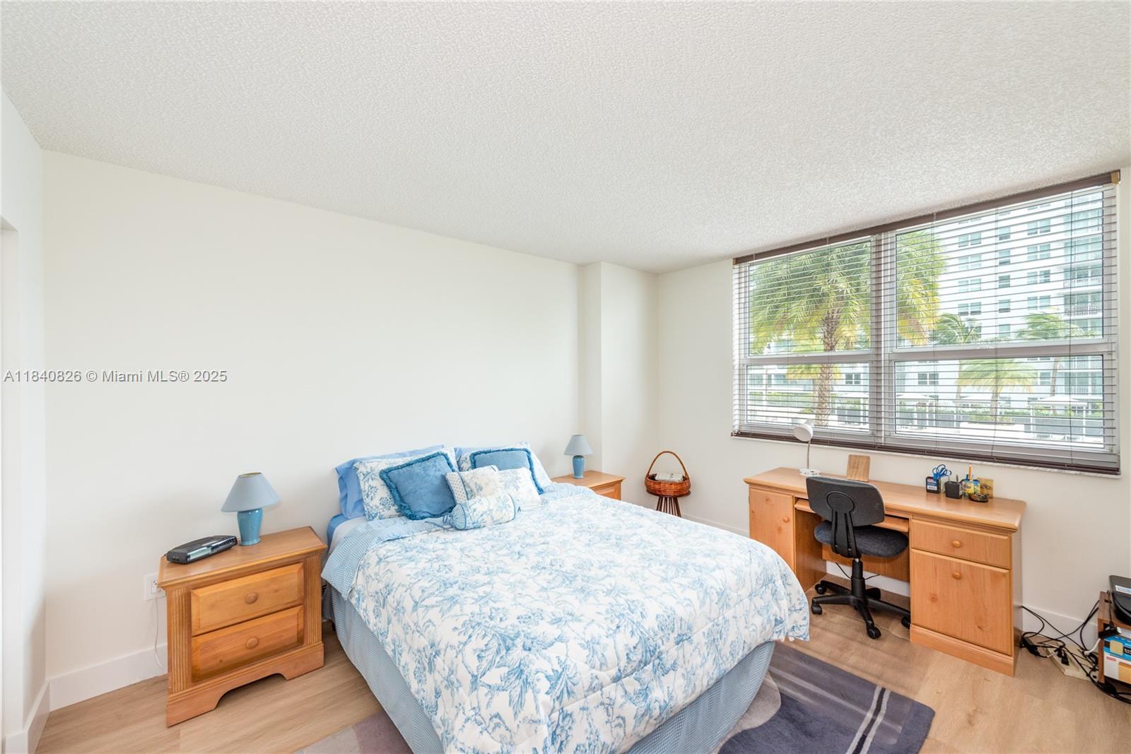 1155 Brickell Bay Dr # 708