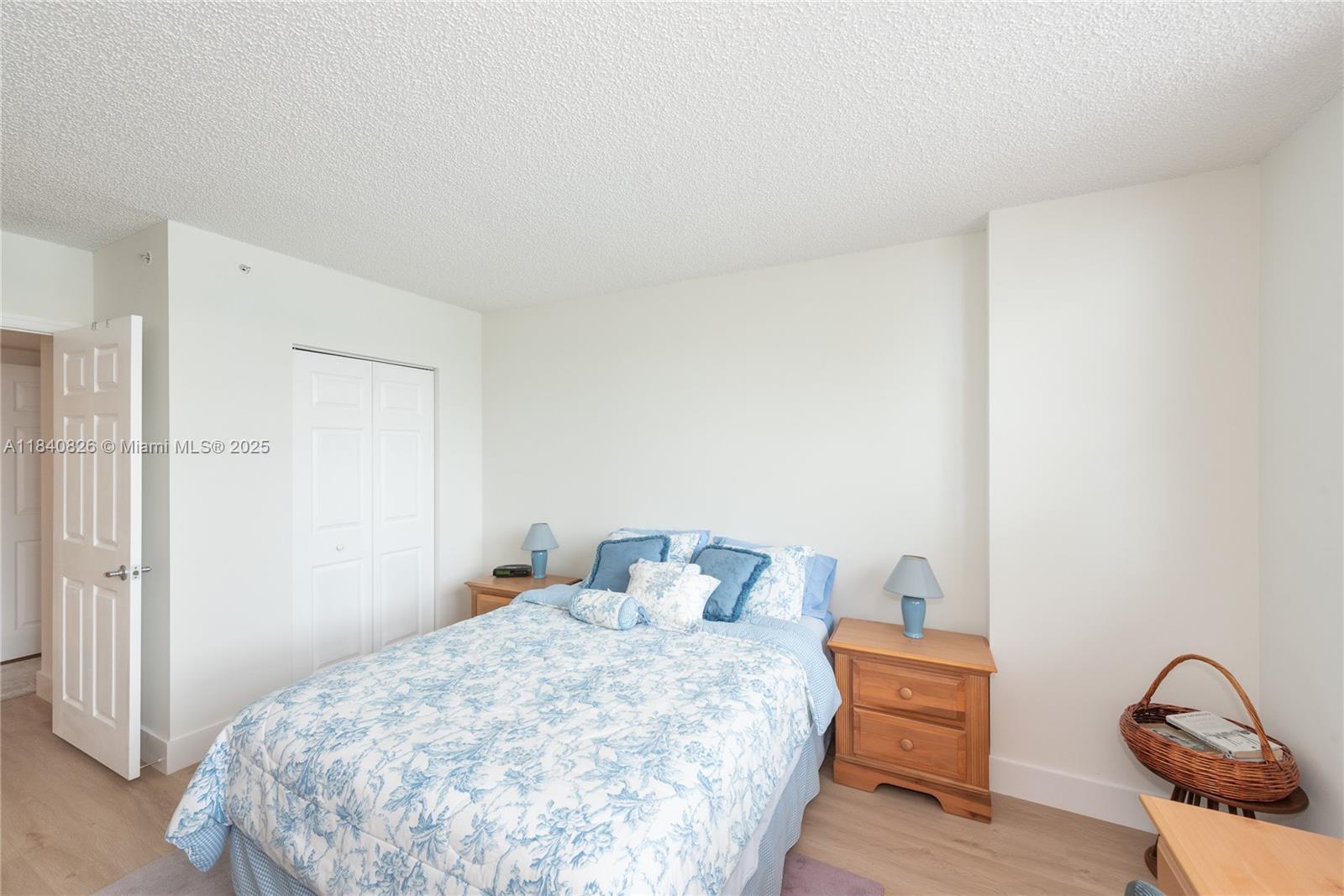 1155 Brickell Bay Dr # 708