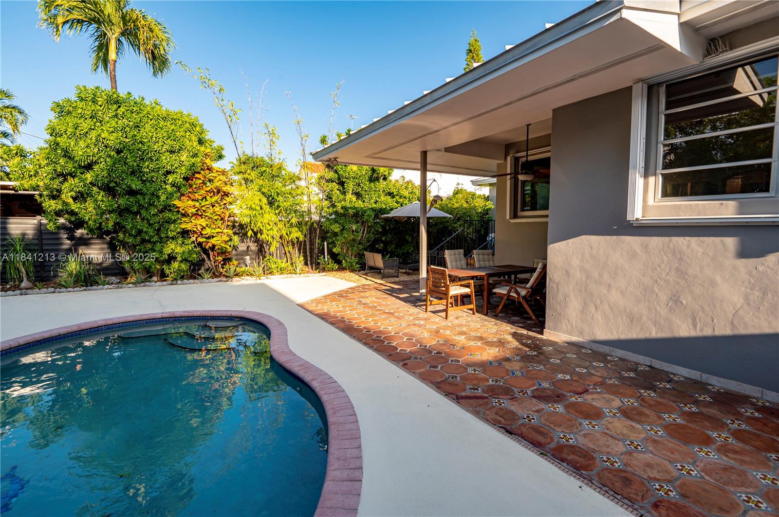 1745 SW 11th Ter