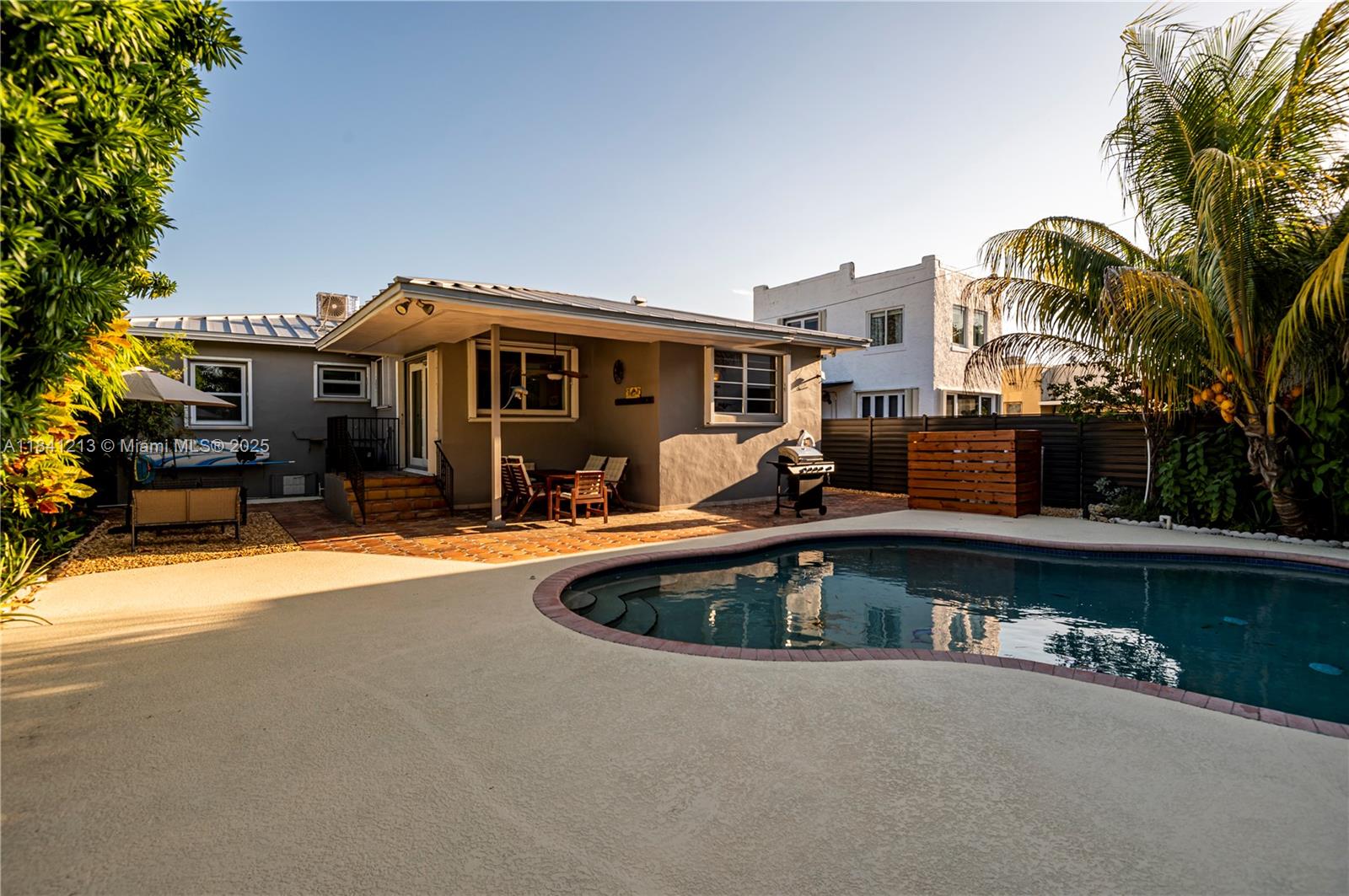 1745 SW 11th Ter
