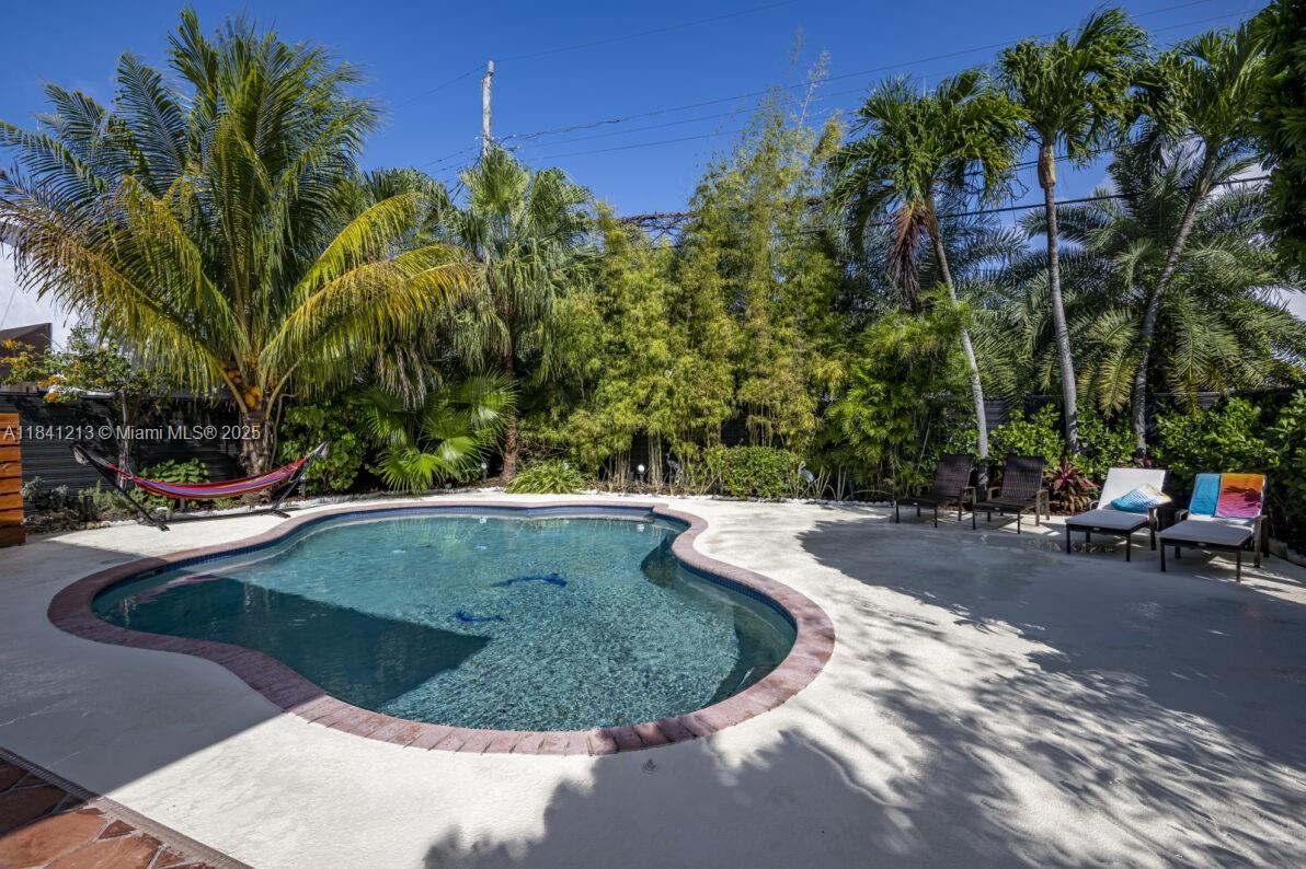 1745 SW 11th Ter