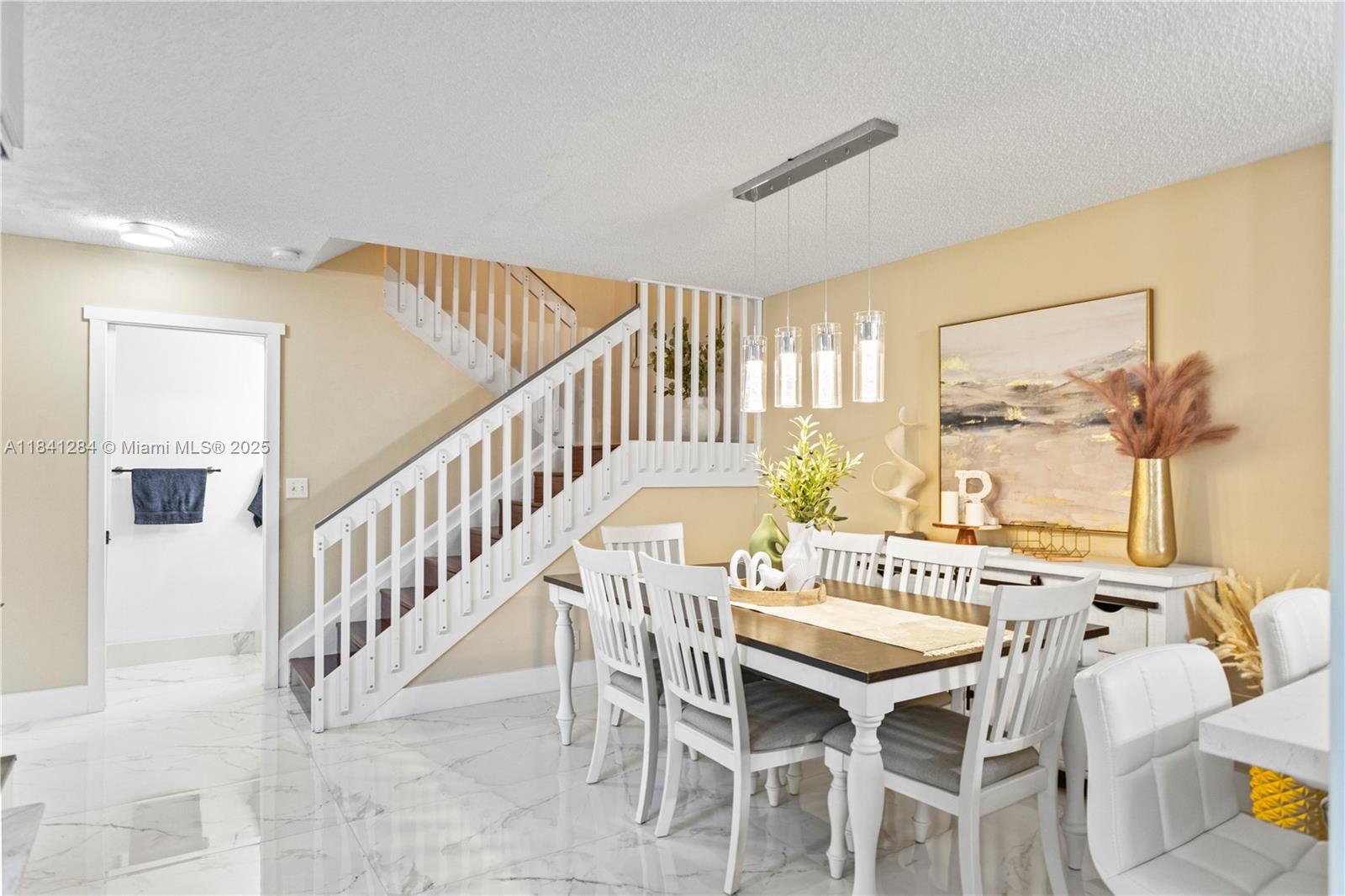 11085 Neptune Dr