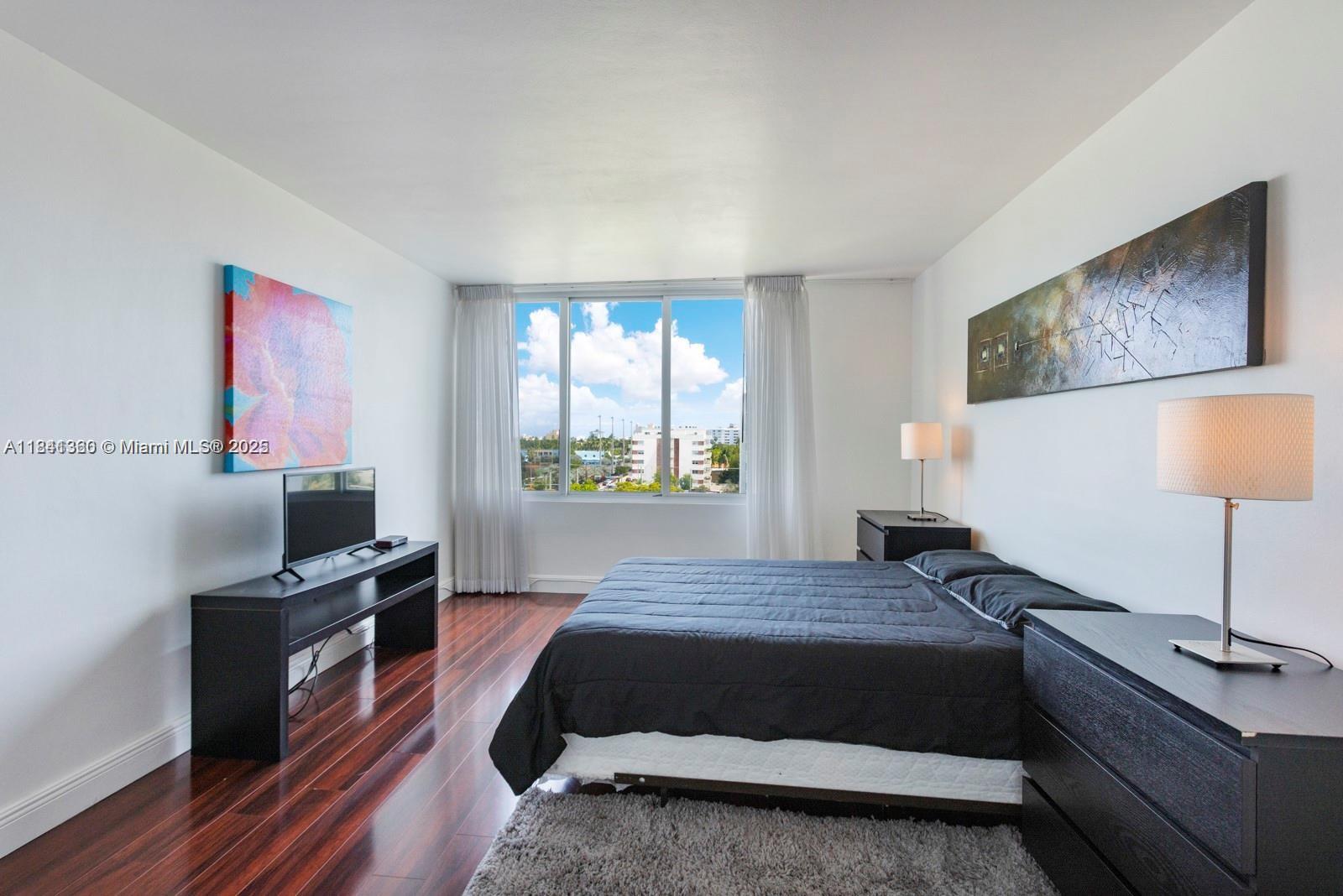 1000 West Ave # 609