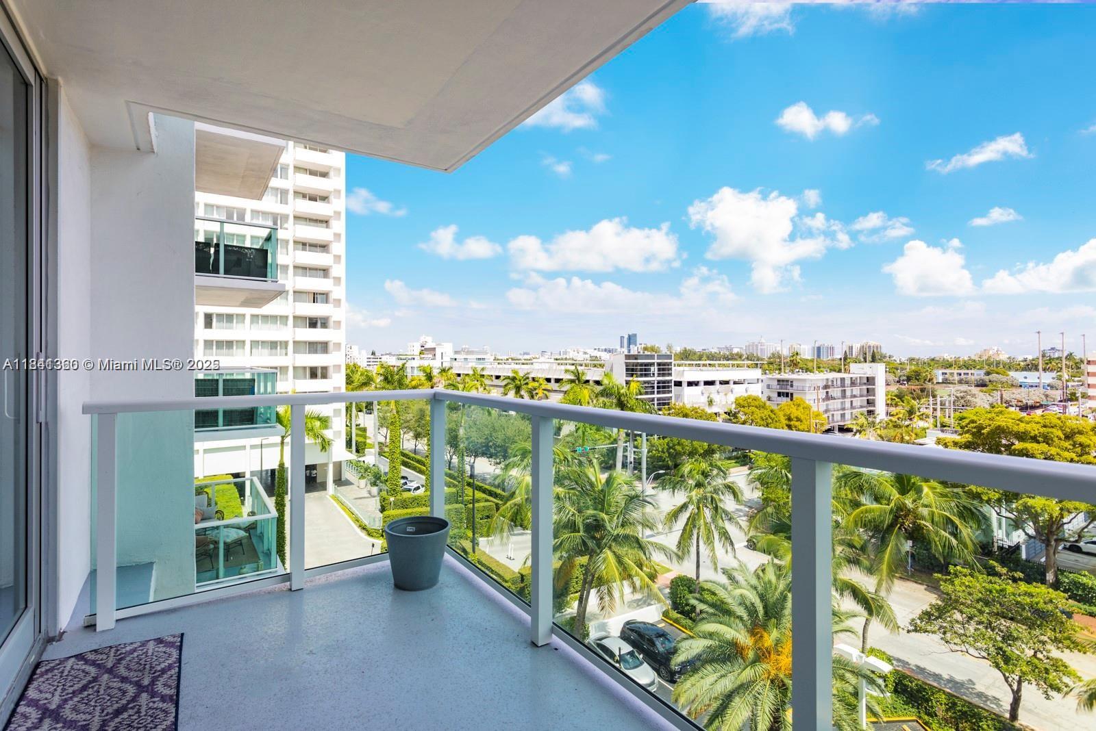 1000 West Ave # 609