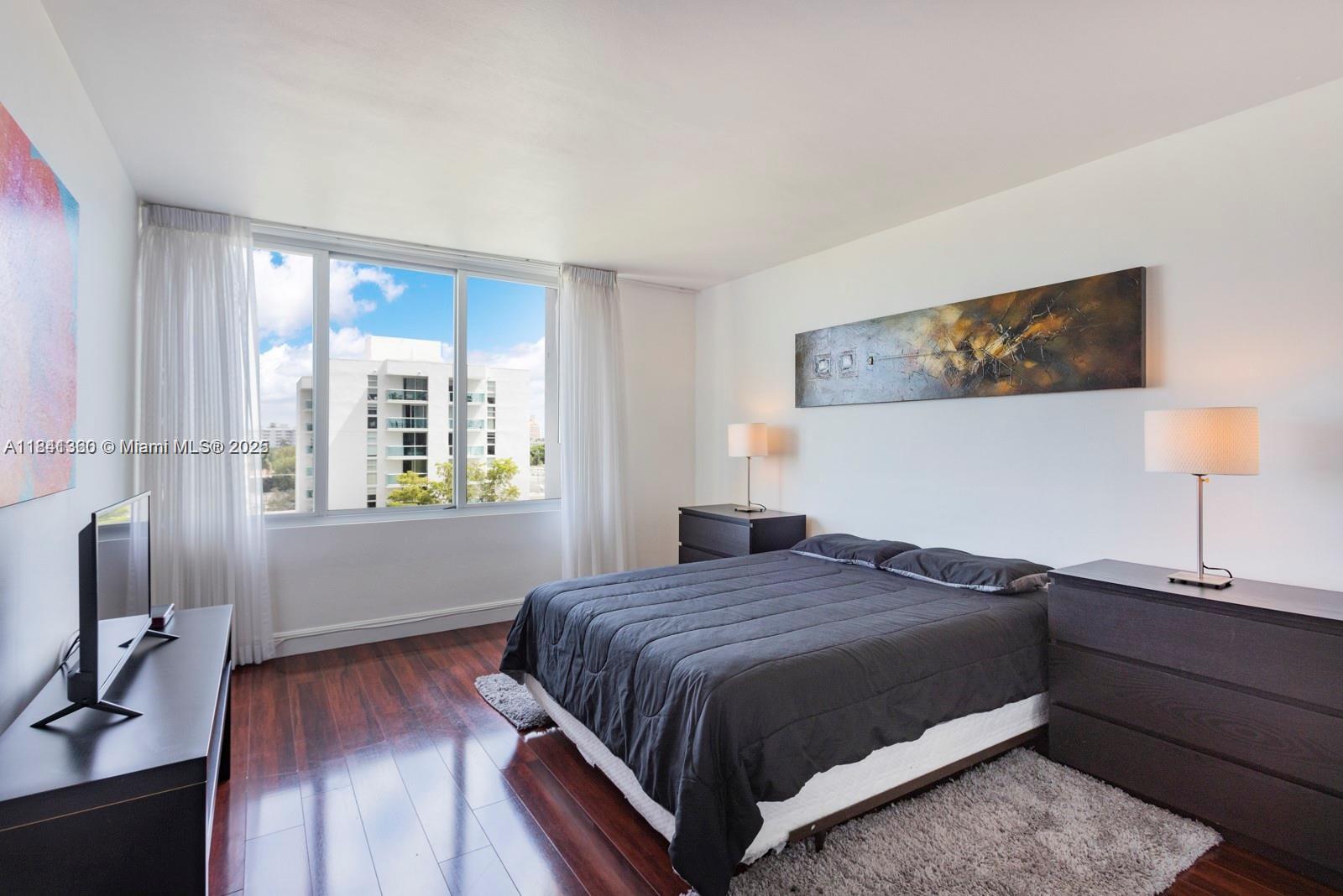 1000 West Ave # 609