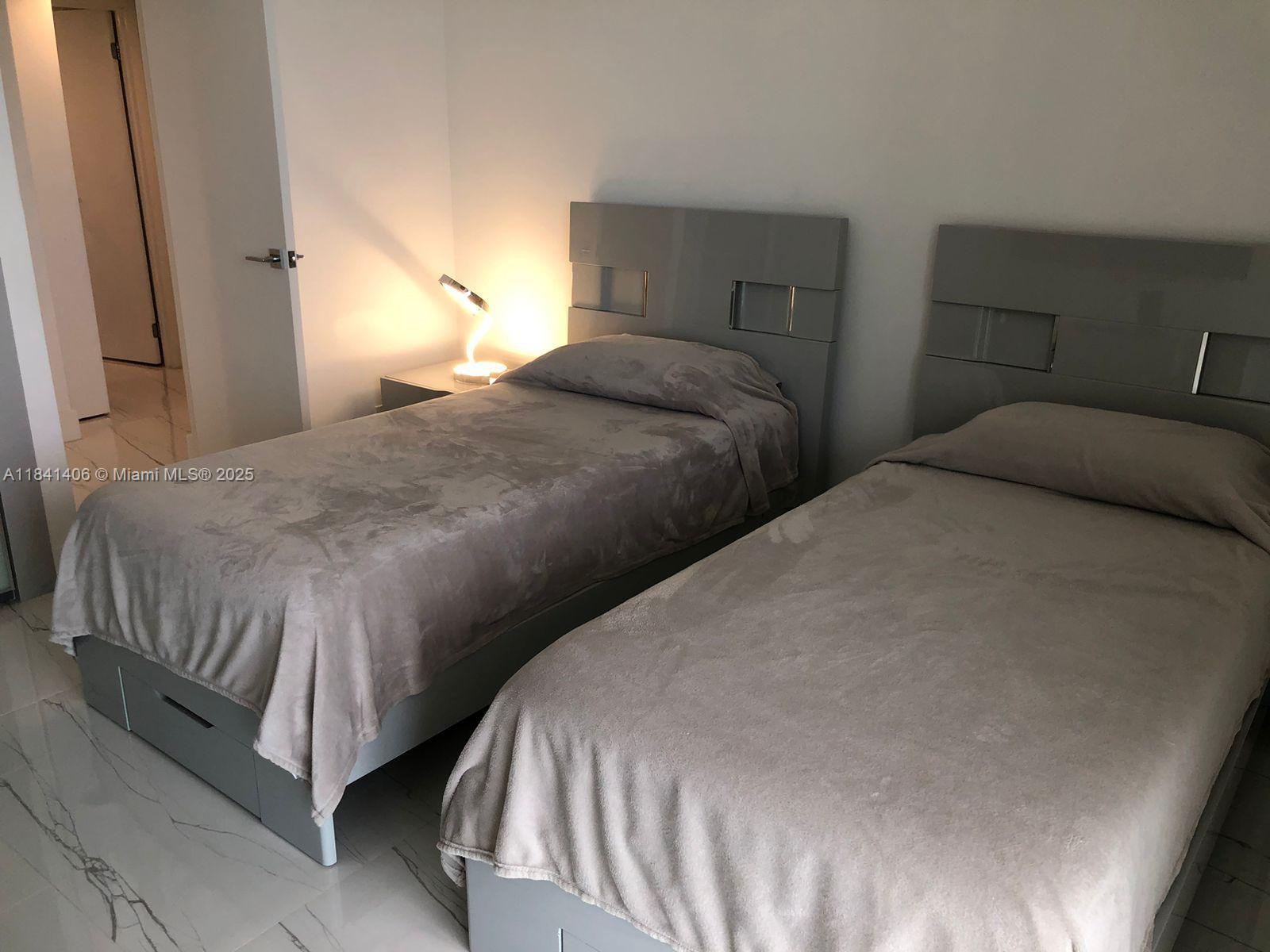 100 Bayview Dr # 1908