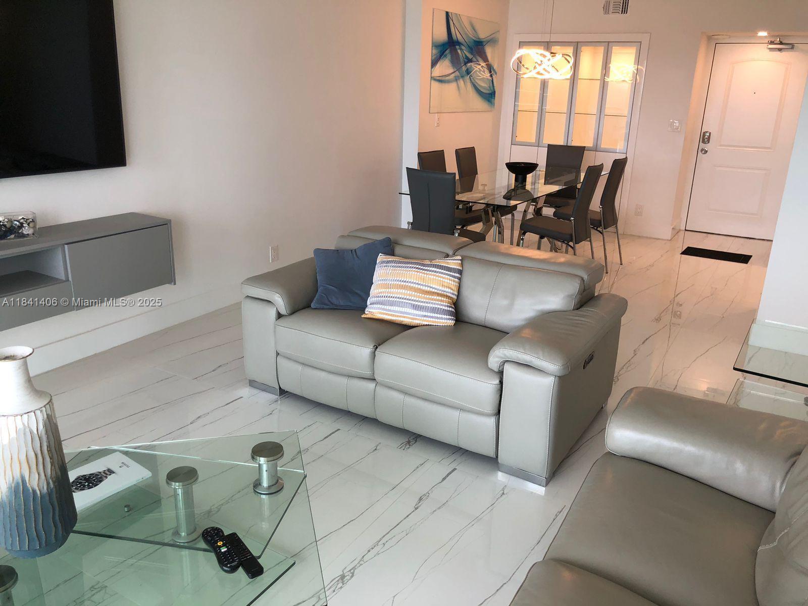 100 Bayview Dr # 1908