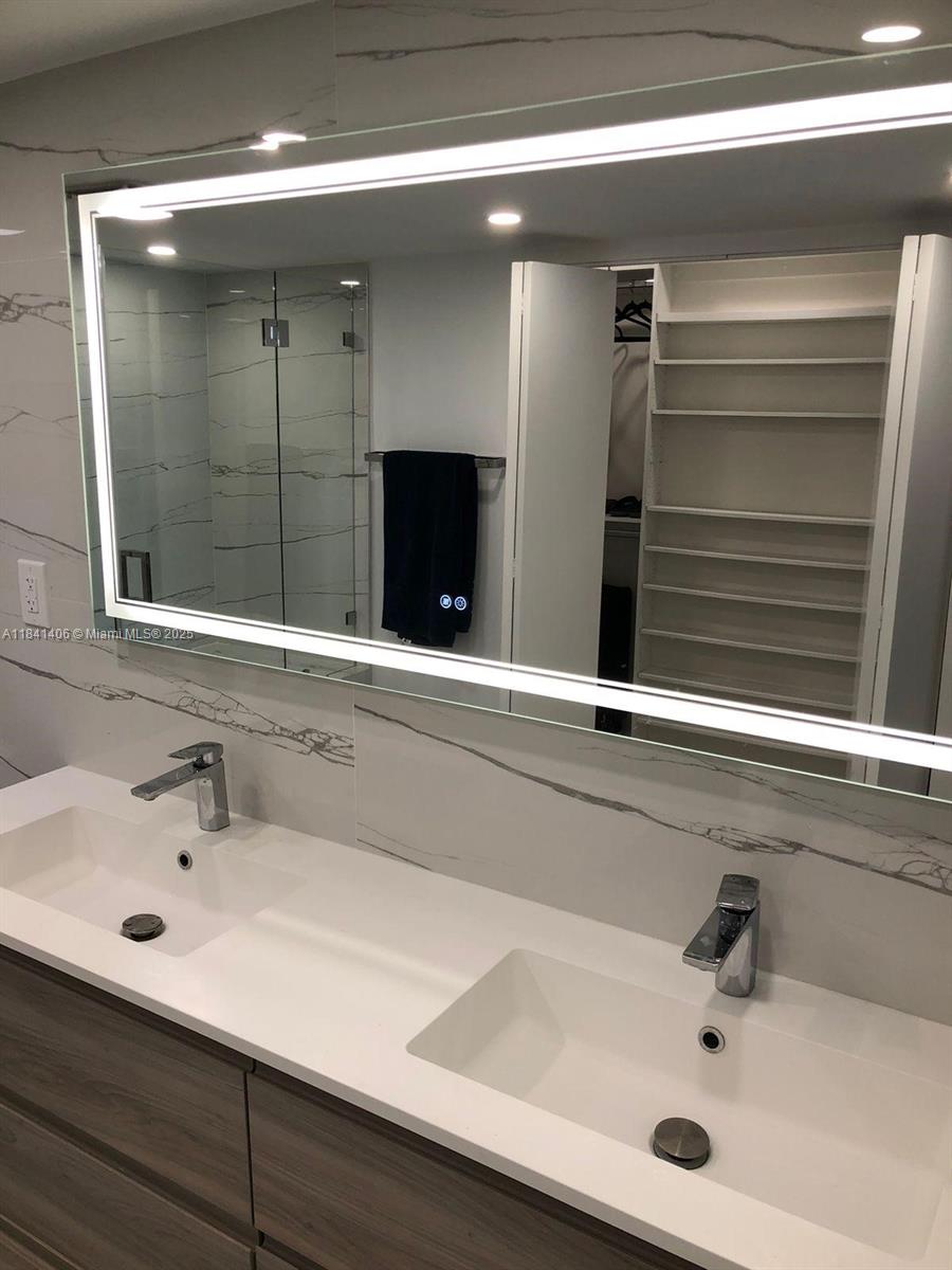 100 Bayview Dr # 1908