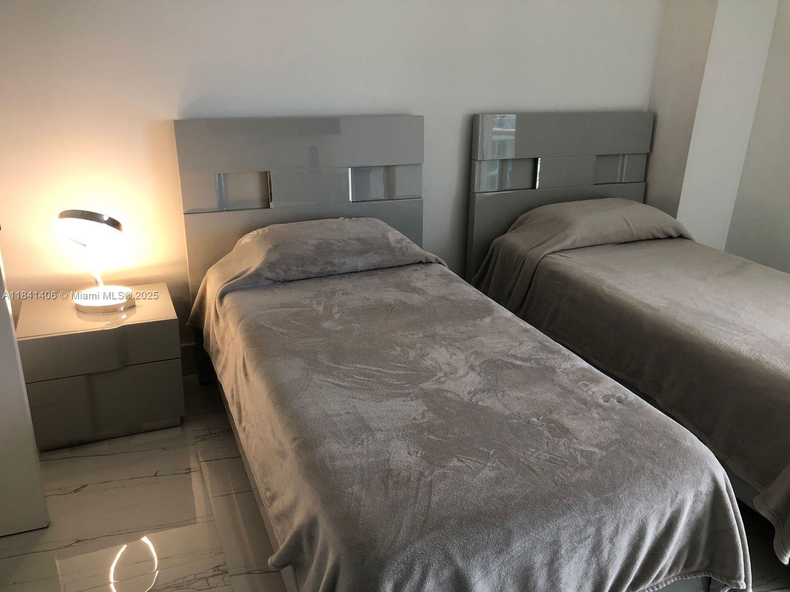 100 Bayview Dr # 1908