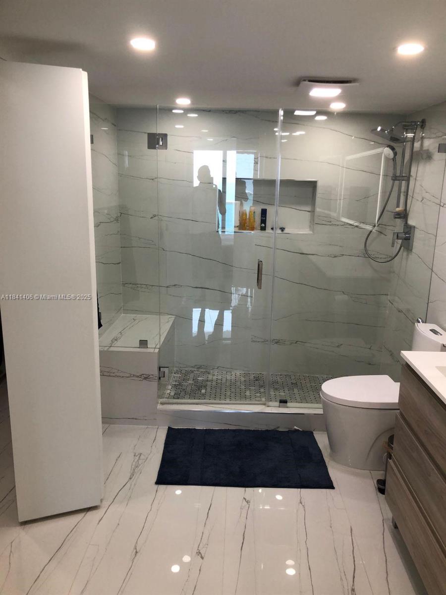 100 Bayview Dr # 1908