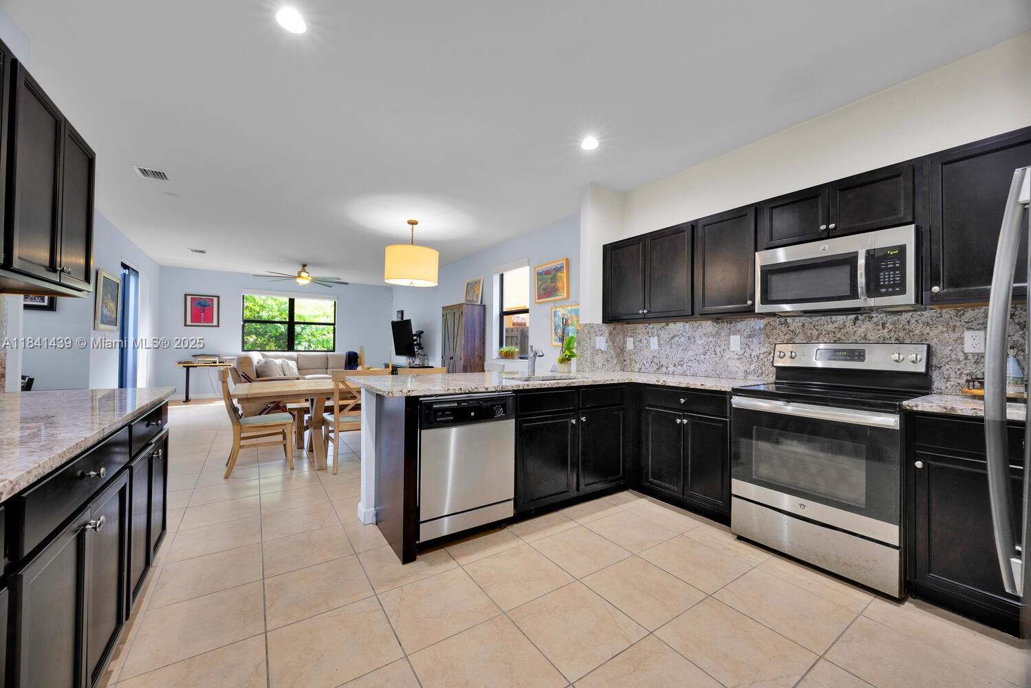455 SE 34th Ter