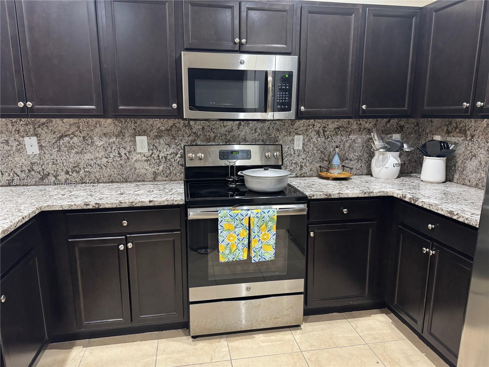 455 SE 34th Ter