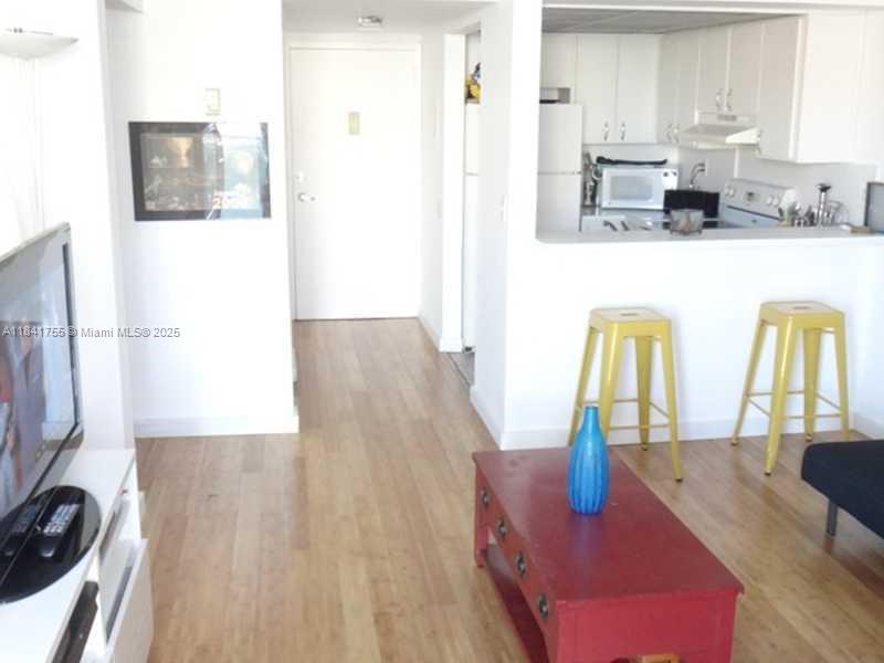 1035 West Ave # 302
