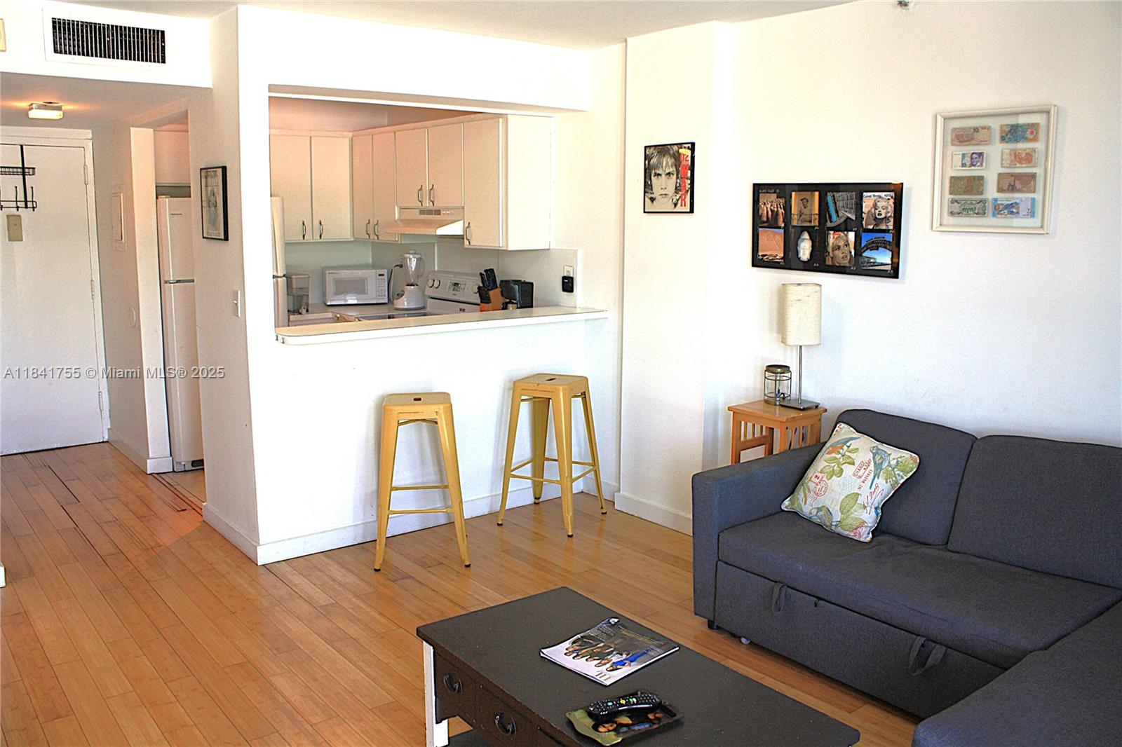 1035 West Ave # 302