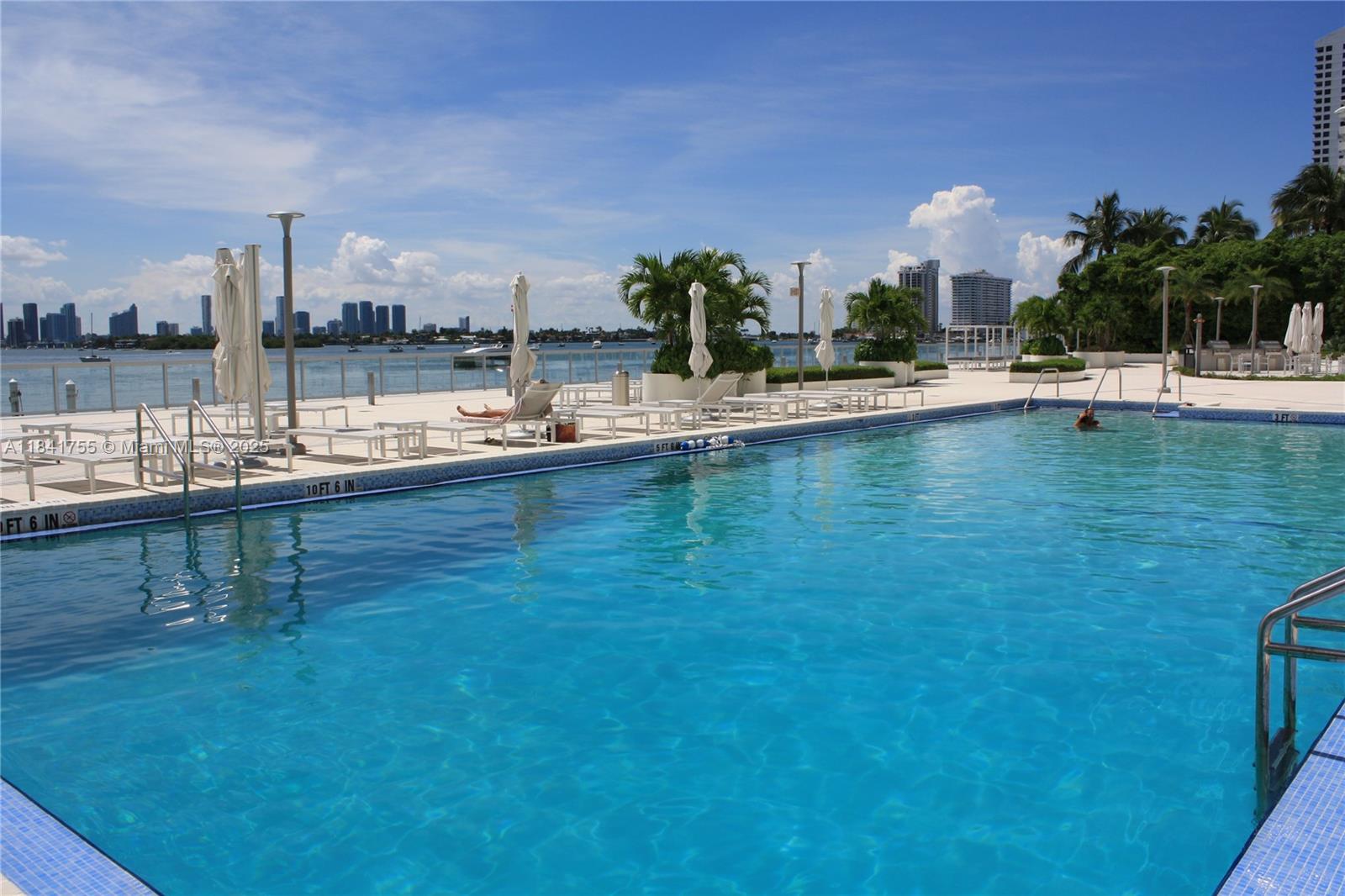 1035 West Ave # 302
