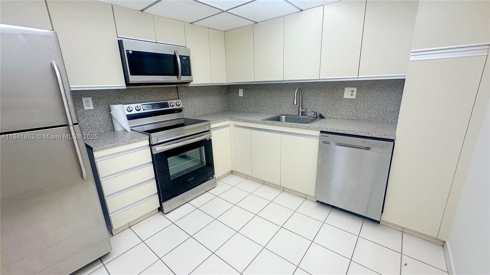 18151 NE 31st Ct # 1603