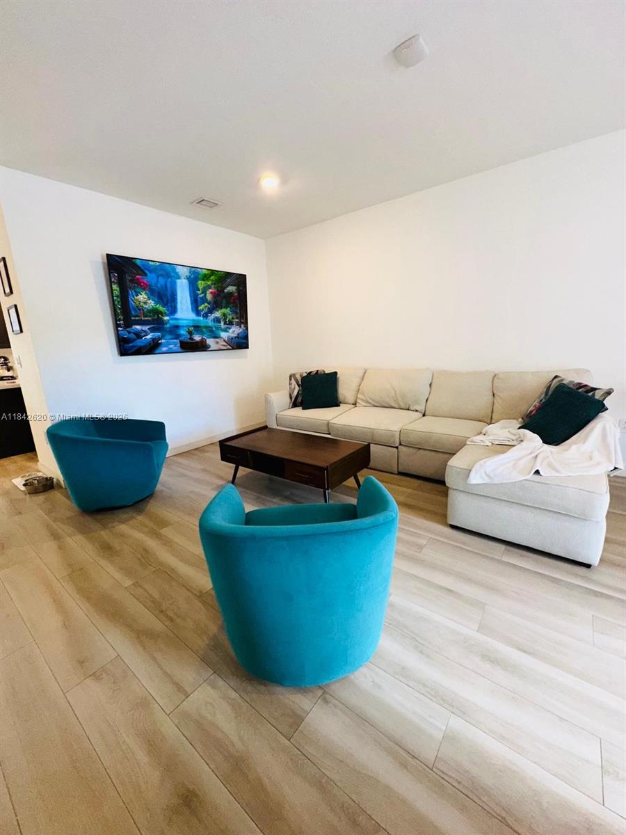 1333 SE 27th Ter # 1333