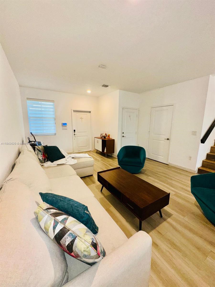 1333 SE 27th Ter # 1333