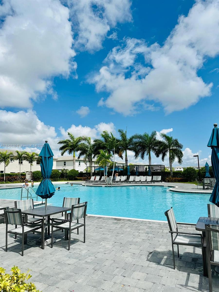 1333 SE 27th Ter # 1333