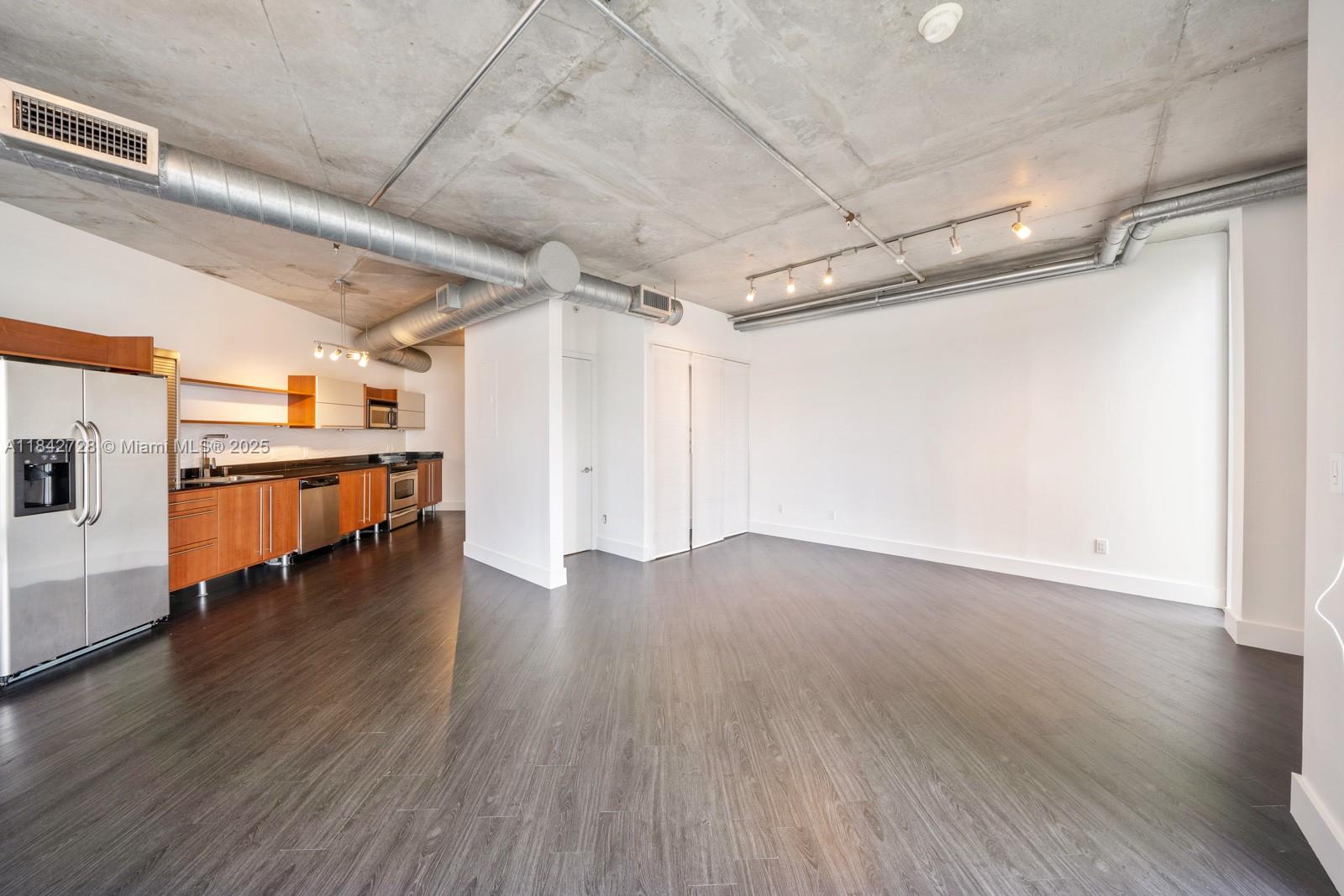 690 SW 1st Court # 1001
