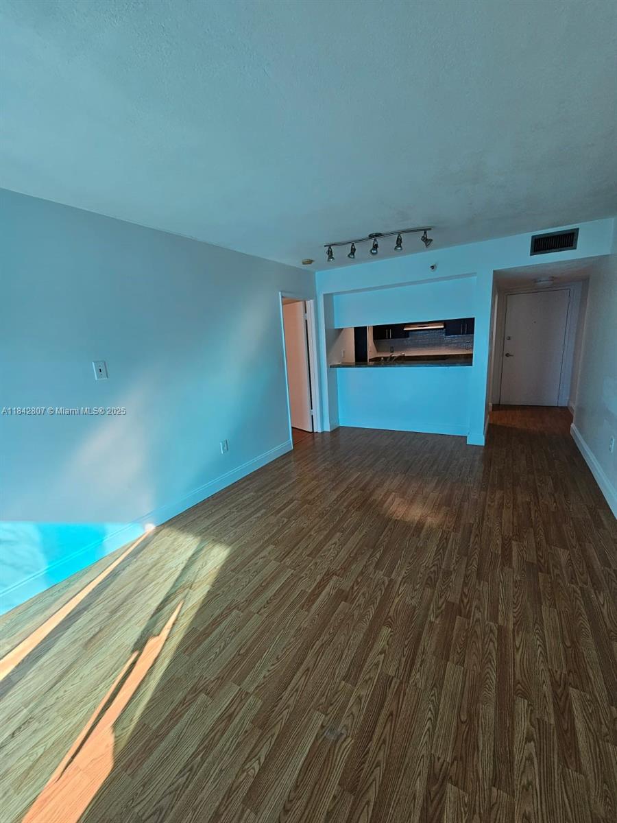 800 N Miami Ave Unit: E1202