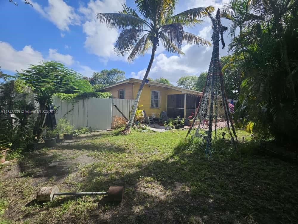 1320 Dunad Ave, Opa-Locka