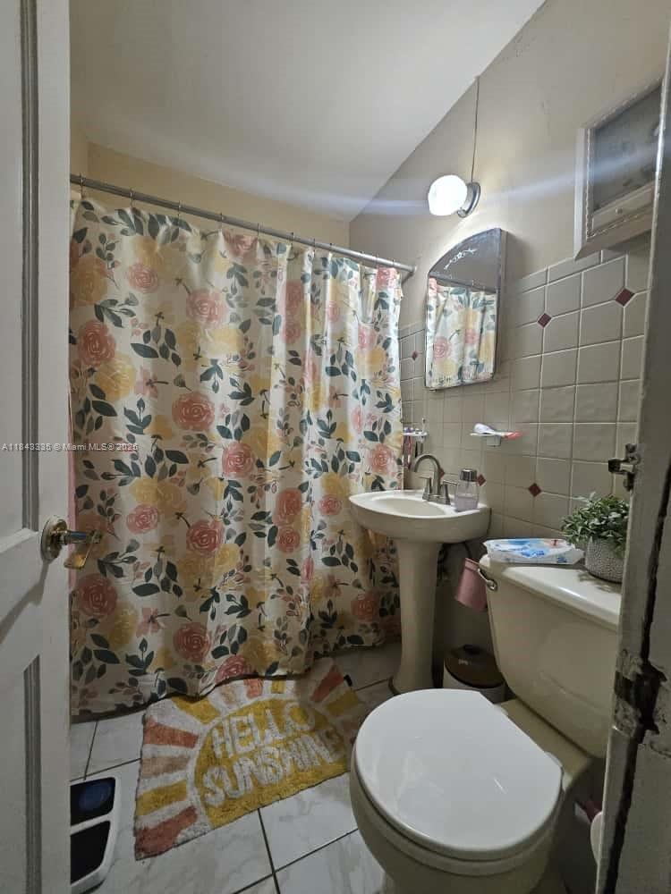 1320 Dunad Ave, Opa-Locka