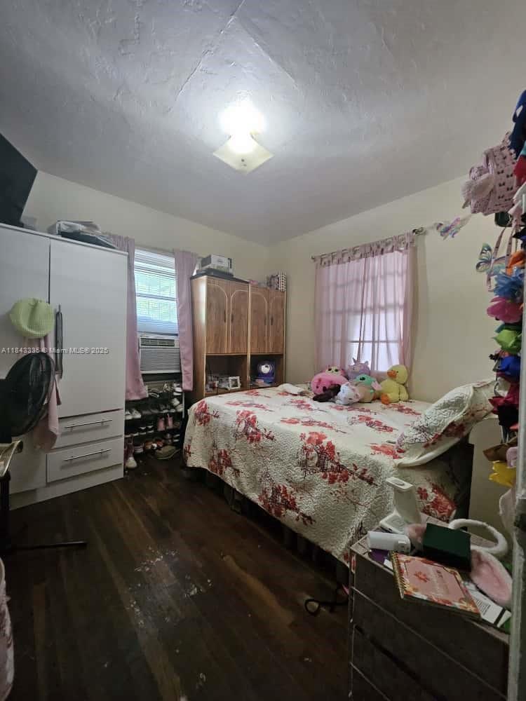 1320 Dunad Ave, Opa-Locka