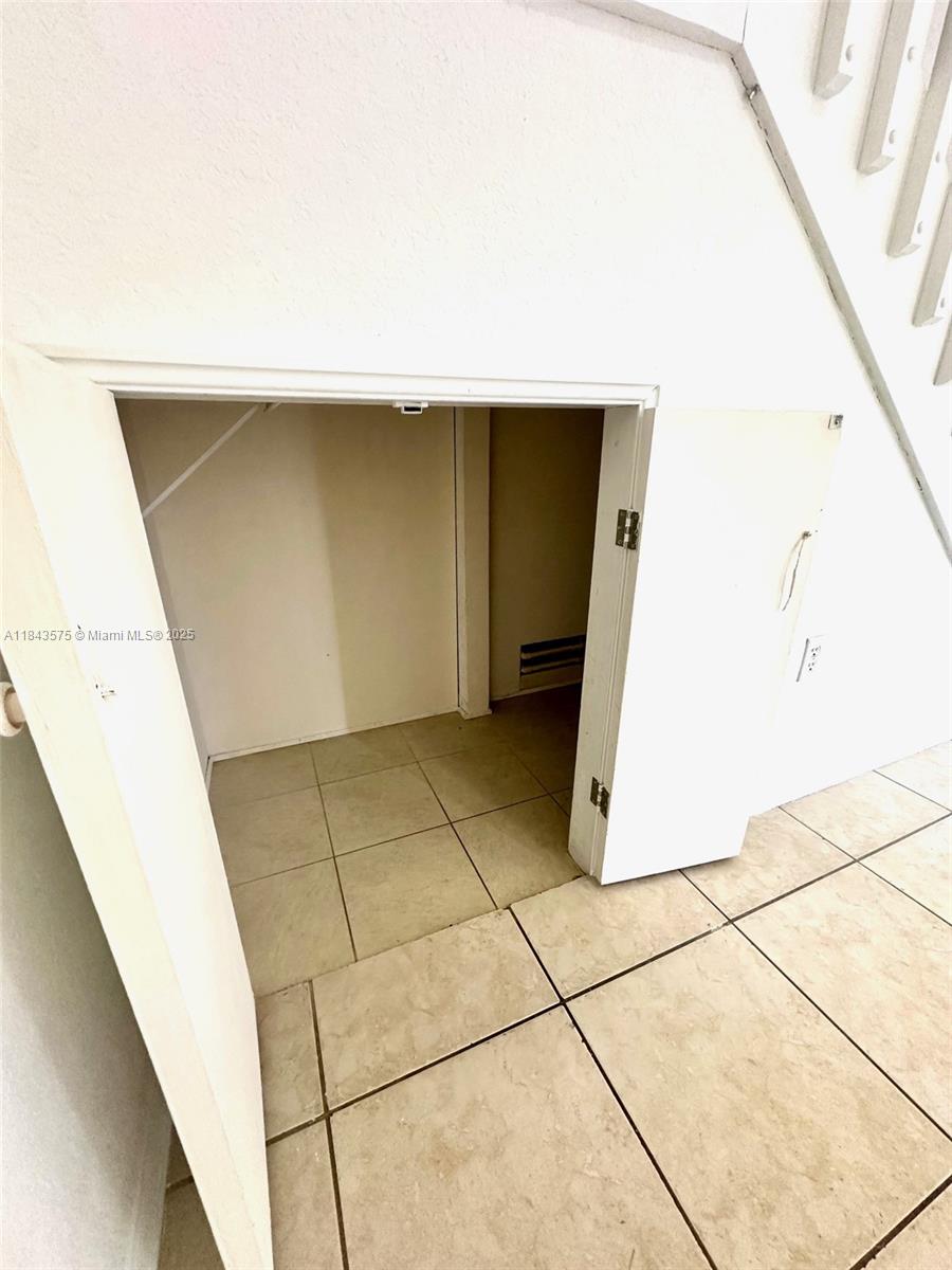 1685 SE 31st Ct