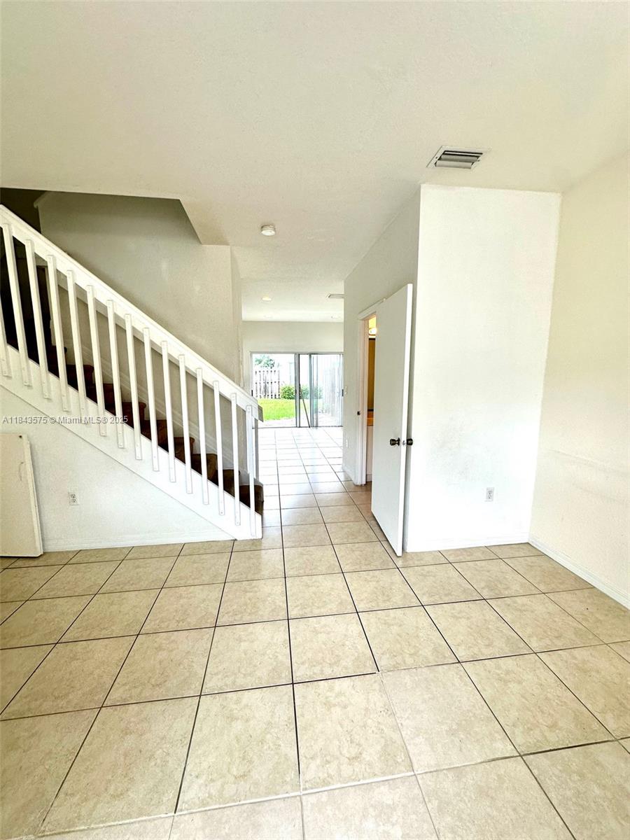 1685 SE 31st Ct