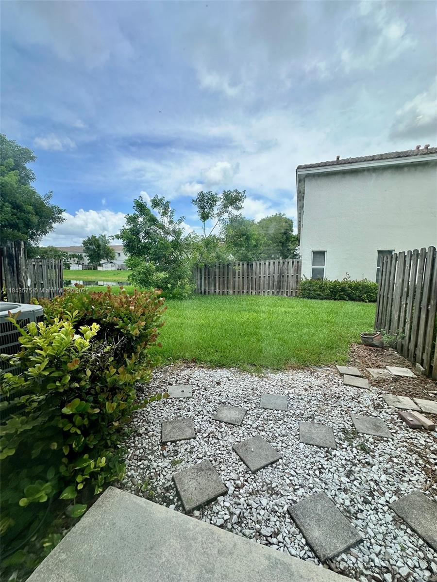 1685 SE 31st Ct