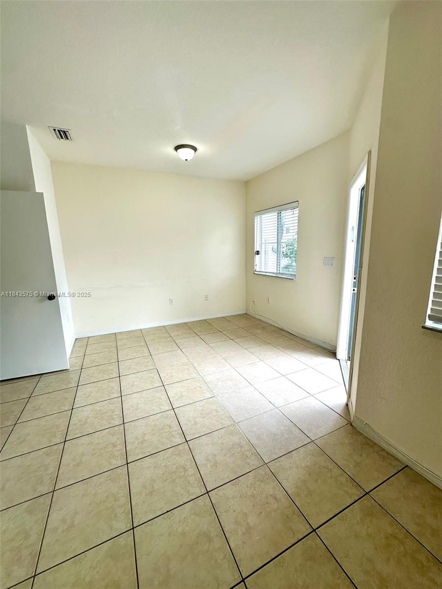 1685 SE 31st Ct