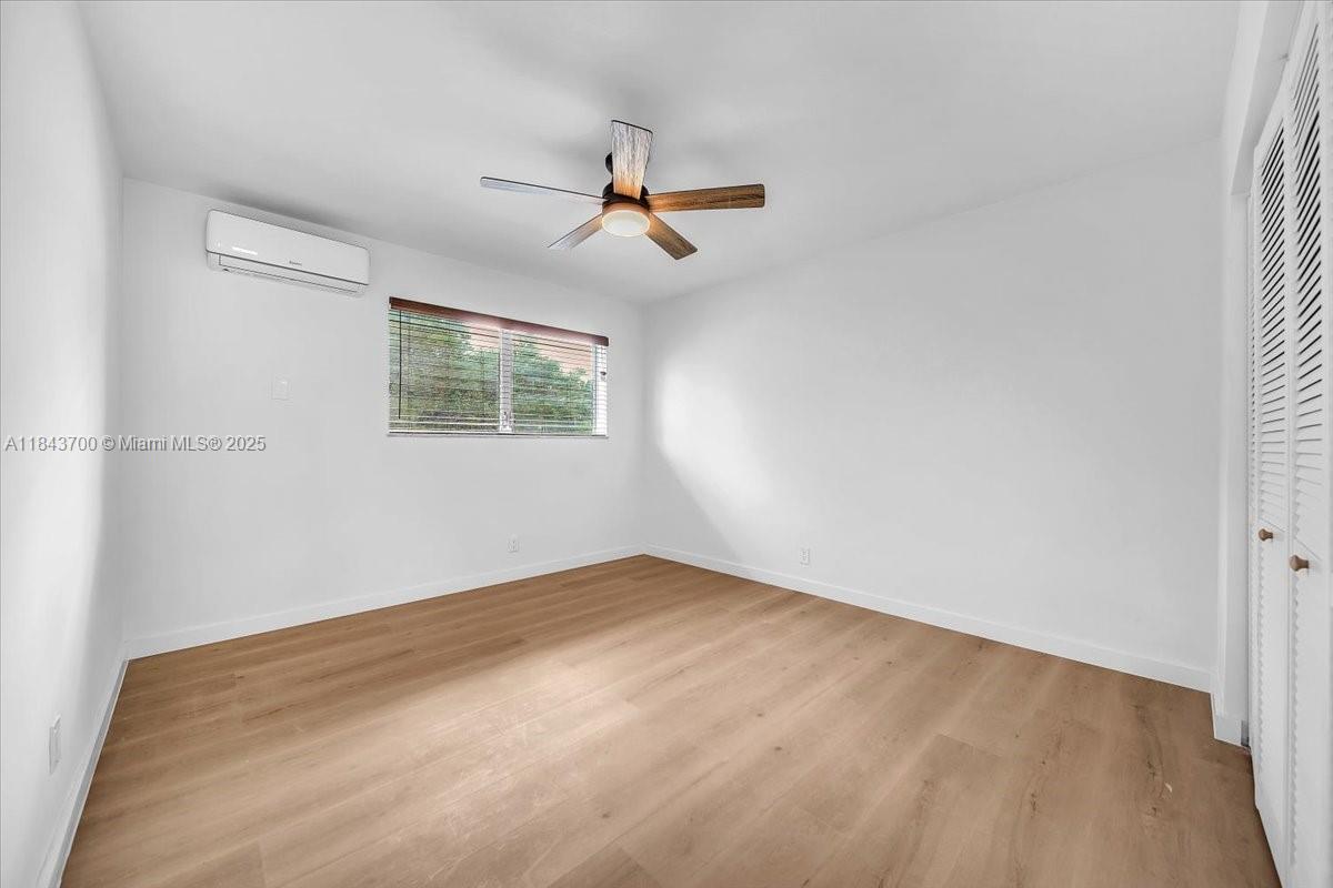 2716 NE 30th Pl # 104C