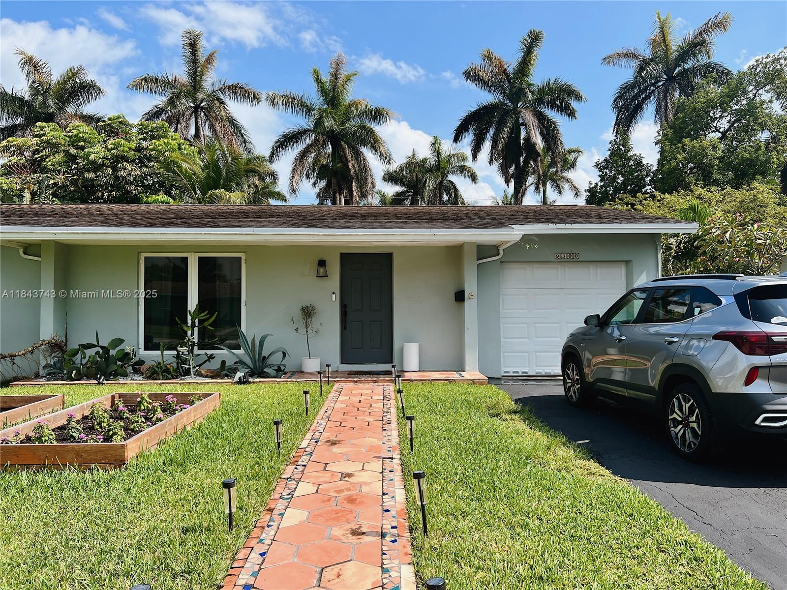 9300 SW 183rd Ter