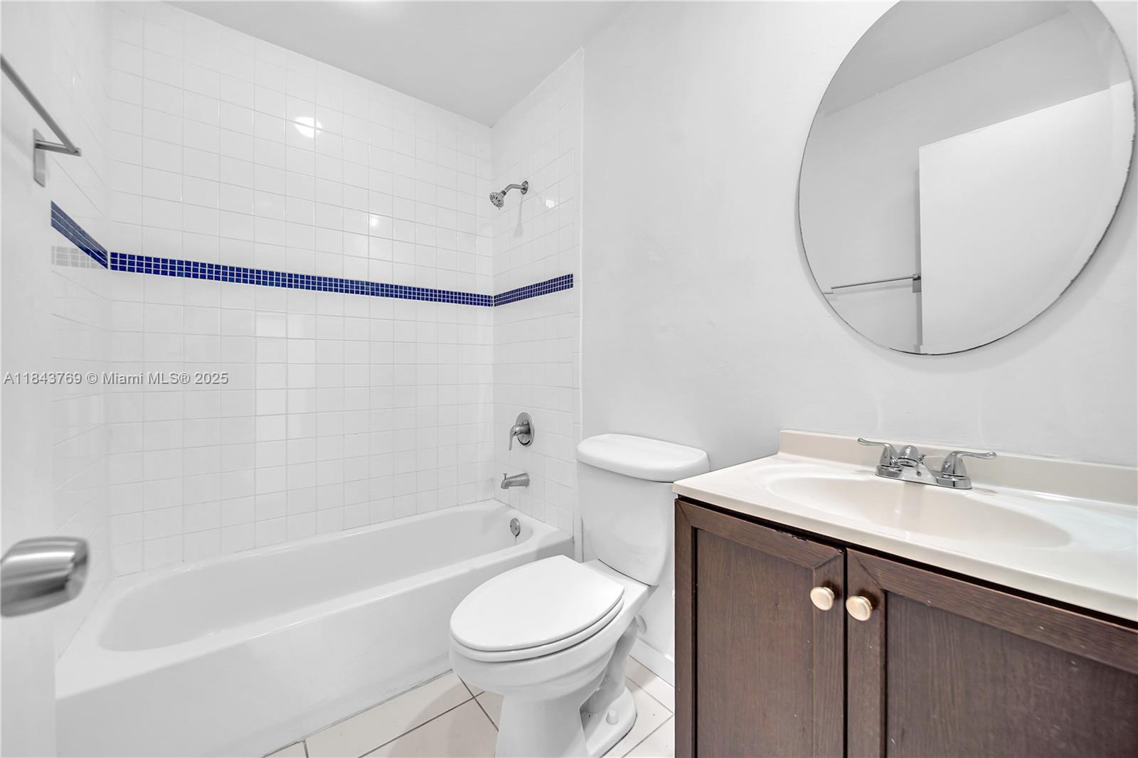 7930 Tatum Waterway Dr # 15