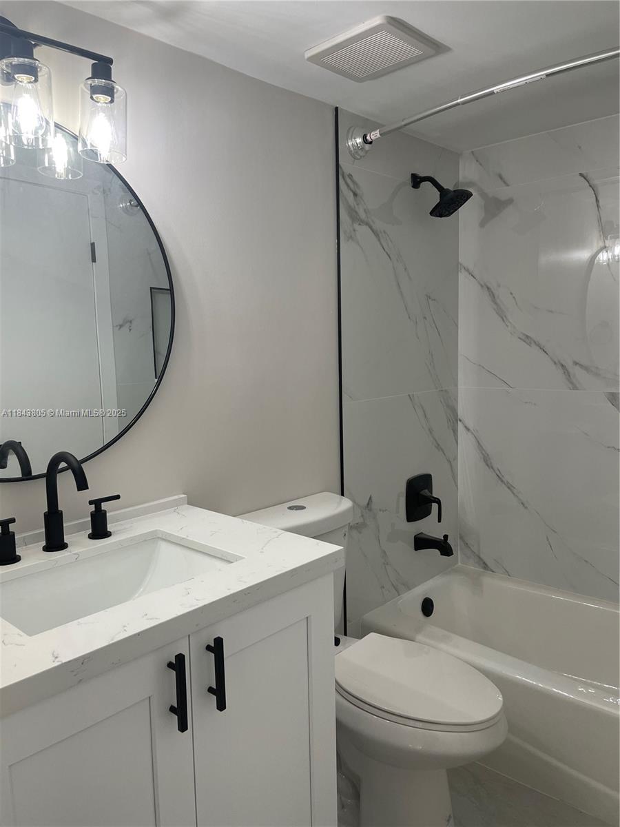 11439 SW 132nd Pl # 3 Unit: 73-3