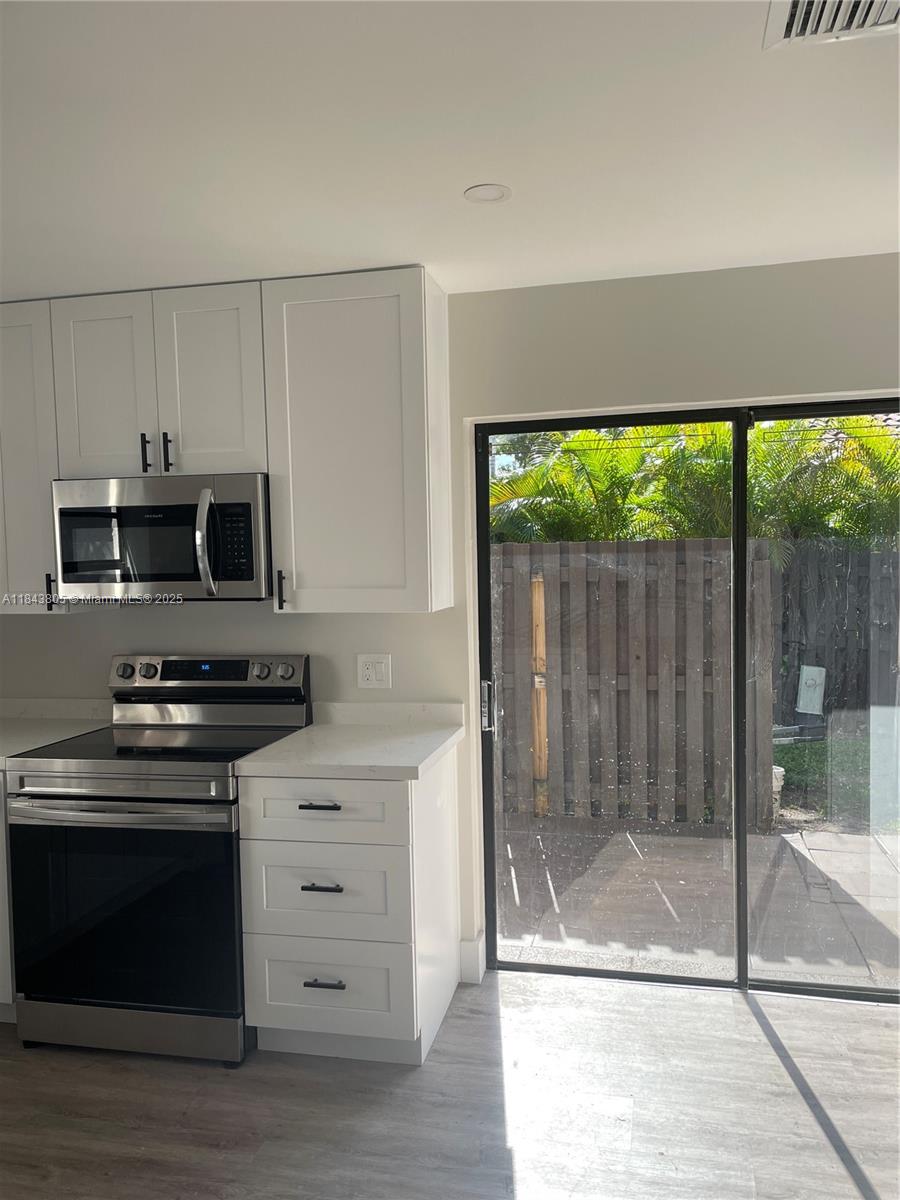 11439 SW 132nd Pl # 3 Unit: 73-3