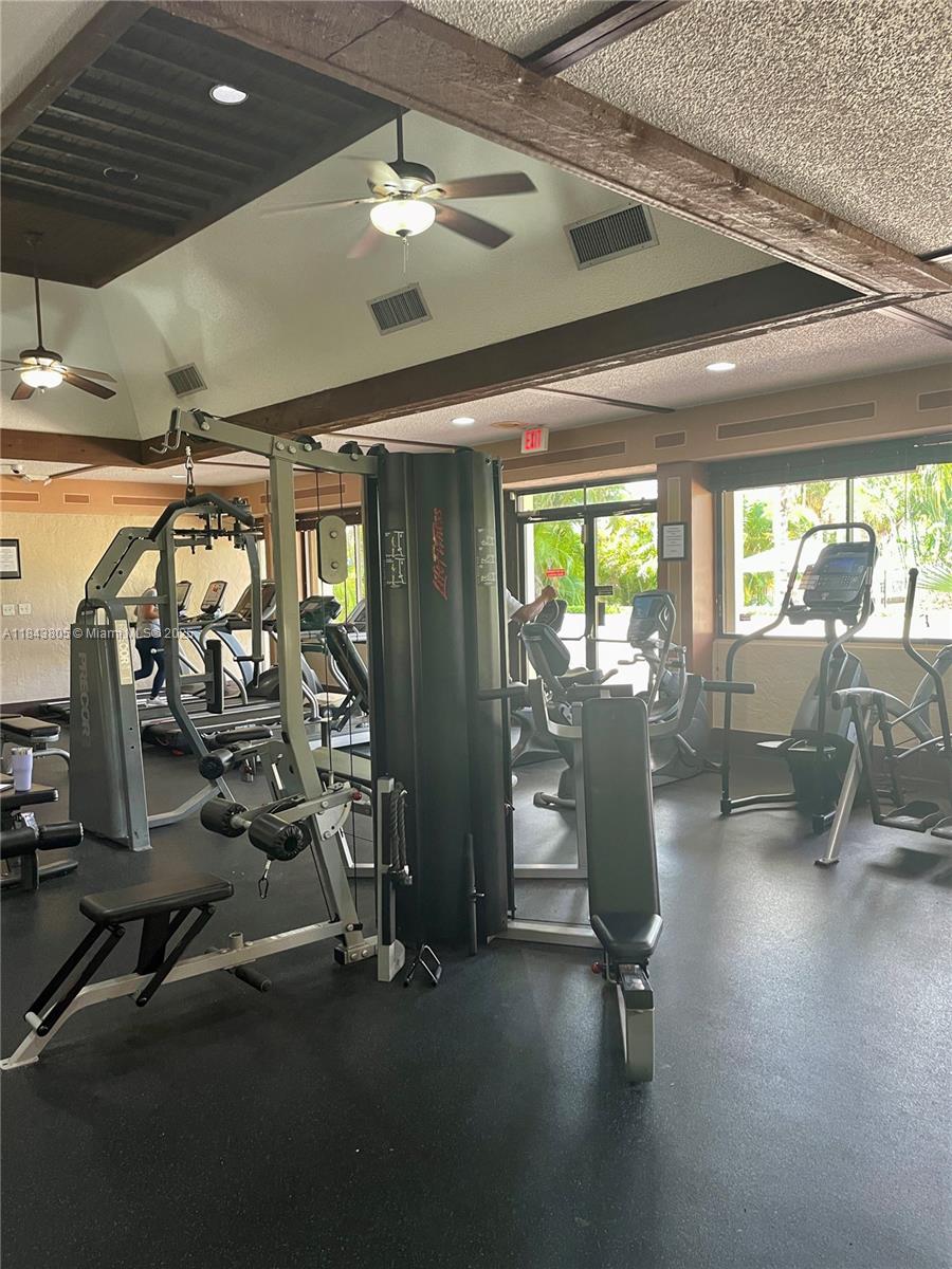 11439 SW 132nd Pl # 3 Unit: 73-3