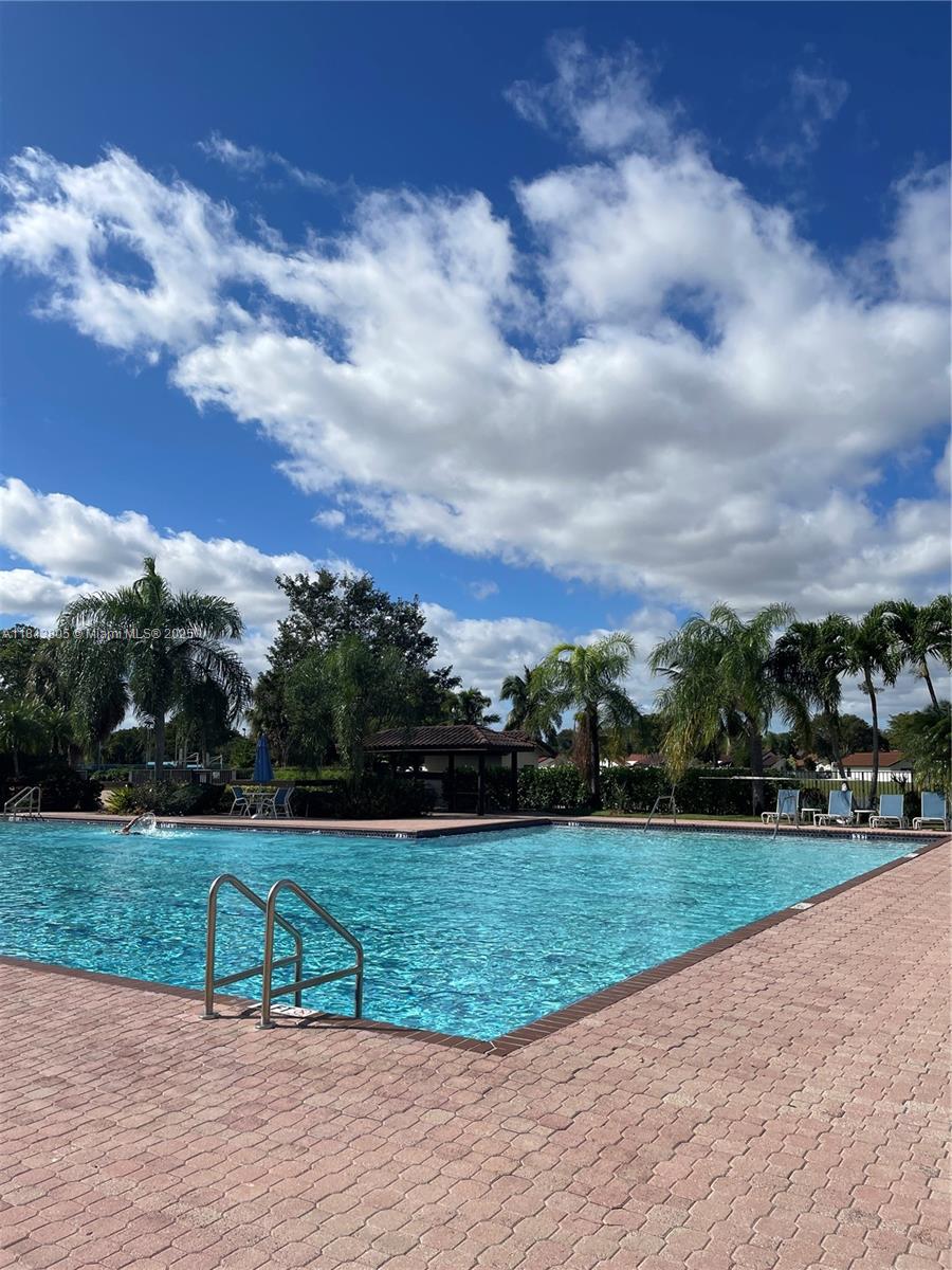 11439 SW 132nd Pl # 3 Unit: 73-3